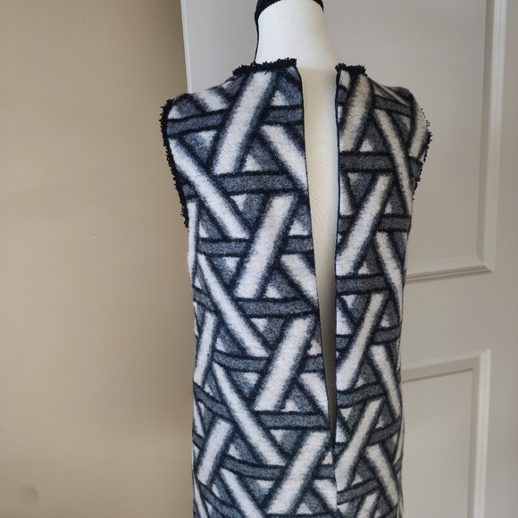 Wool Dress - Picture 4 of 10